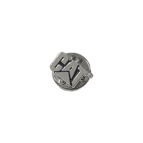 Avec le Pin's Caterpillar chaque détails compte!